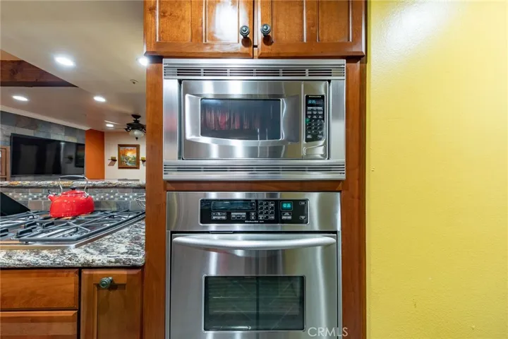 521 W Duarte Road G, Monrovia, California 91016