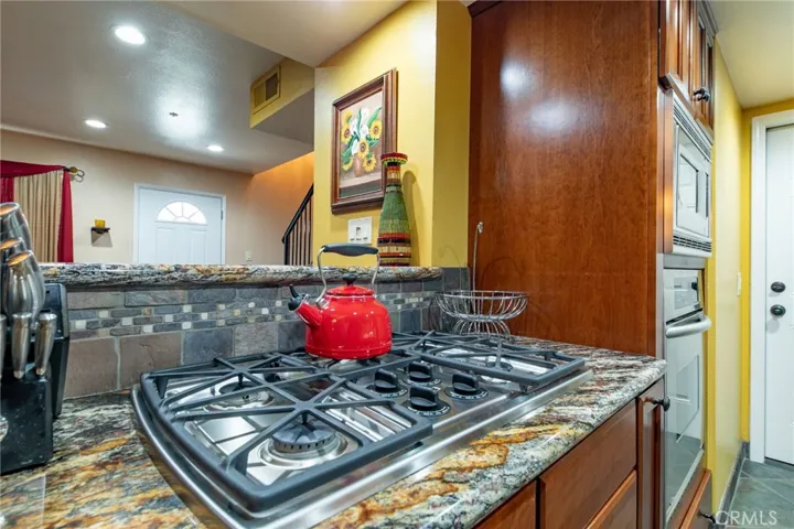 521 W Duarte Road G, Monrovia, California 91016