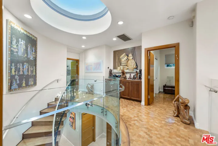 2822 Motor Avenue, Los Angeles, California 90064