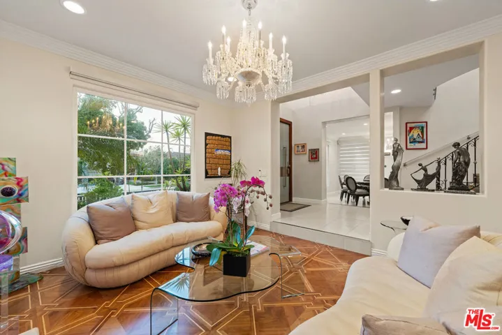 2822 Motor Avenue, Los Angeles, California 90064