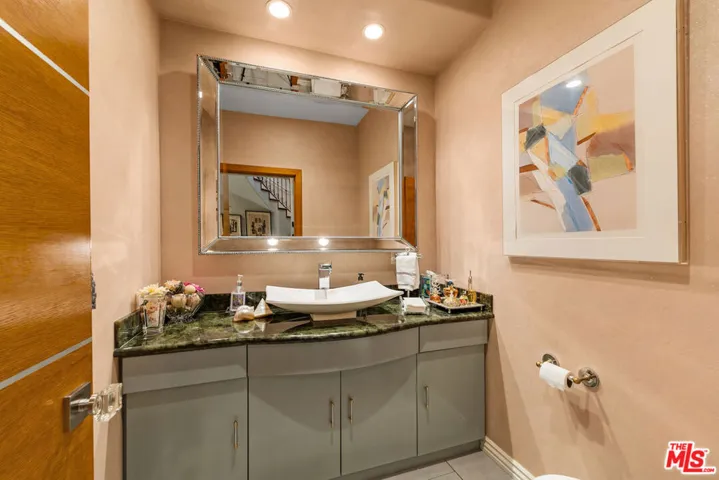 2822 Motor Avenue, Los Angeles, California 90064