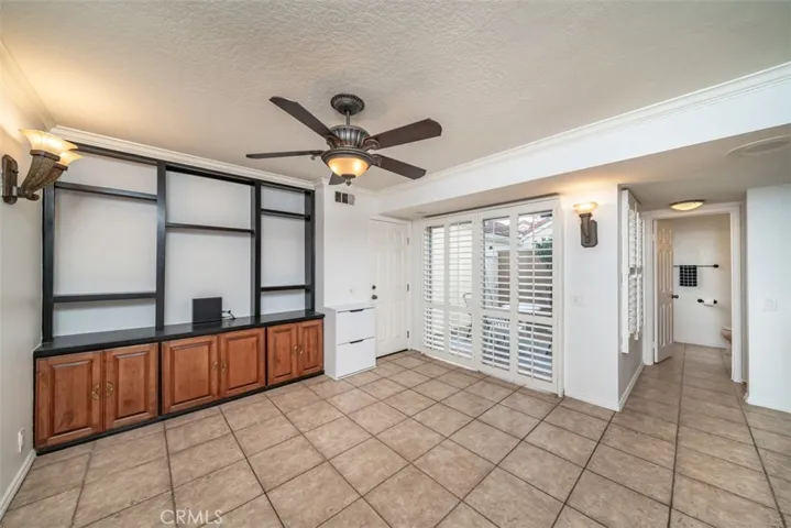 16 Georgetown 8, Irvine, California 92612