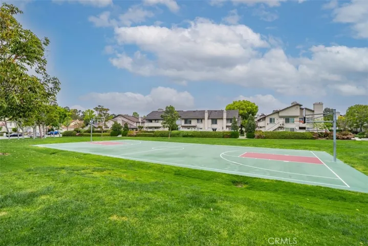 16 Georgetown 8, Irvine, California 92612