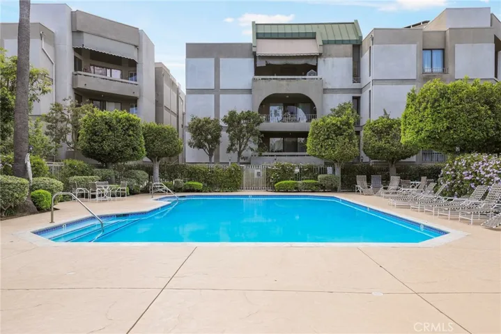 5305 White Oak Avenue F, Encino, California 91316