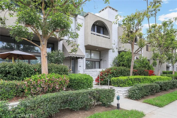 5305 White Oak Avenue F, Encino, California 91316