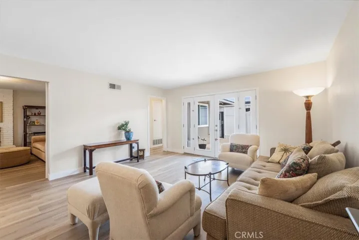 187 W Bay Boulevard, Port Hueneme, California 93041