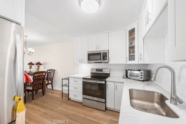 187 W Bay Boulevard, Port Hueneme, California 93041