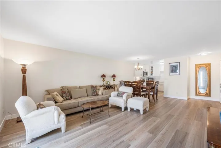 187 W Bay Boulevard, Port Hueneme, California 93041