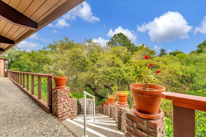 800 Brommer Street, Santa Cruz, California 95062