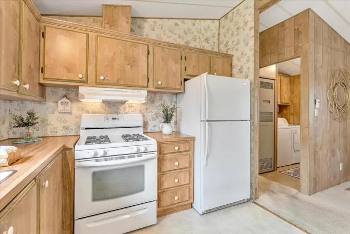 800 Brommer Street, Santa Cruz, California 95062