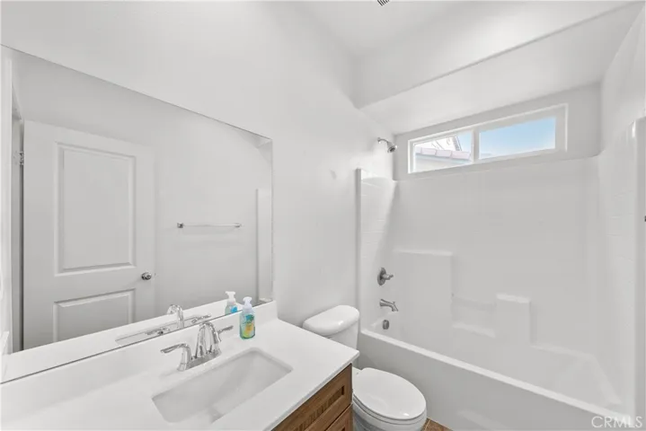 30015 Victoria Way, Lake Elsinore, California 92530