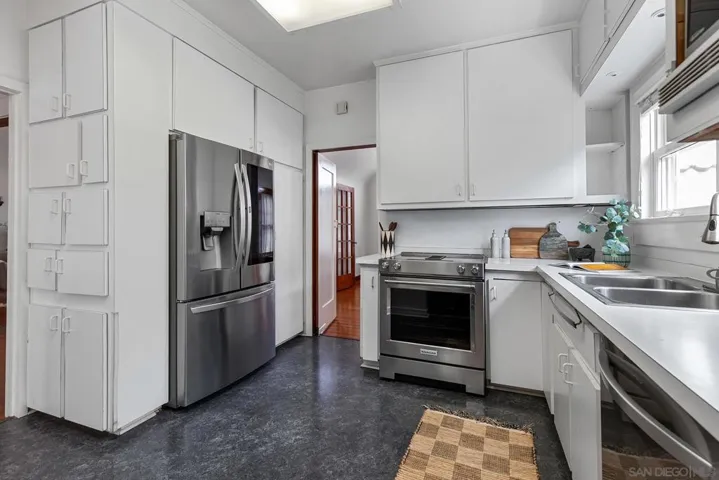 1405 Torrance, San Diego, California 92103