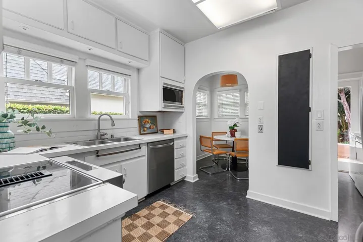 1405 Torrance, San Diego, California 92103