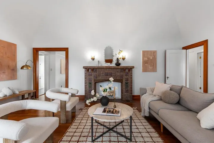 1405 Torrance, San Diego, California 92103