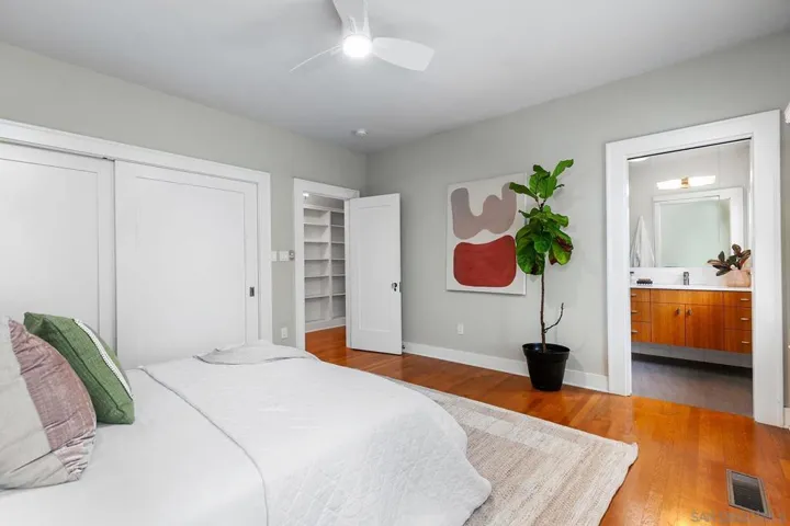 1405 Torrance, San Diego, California 92103