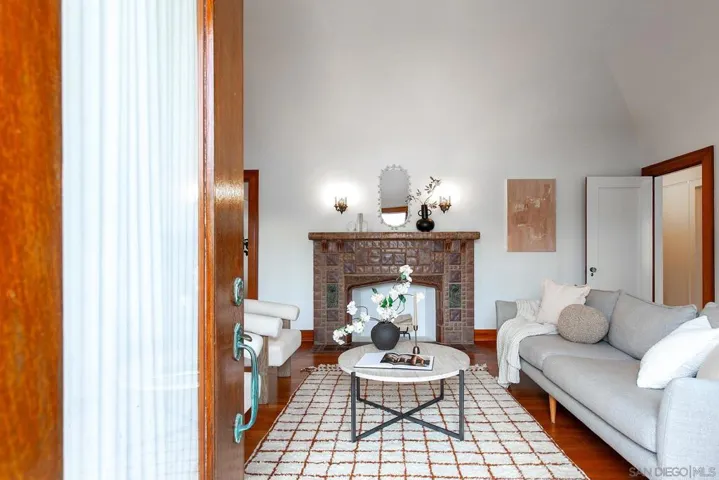 1405 Torrance, San Diego, California 92103