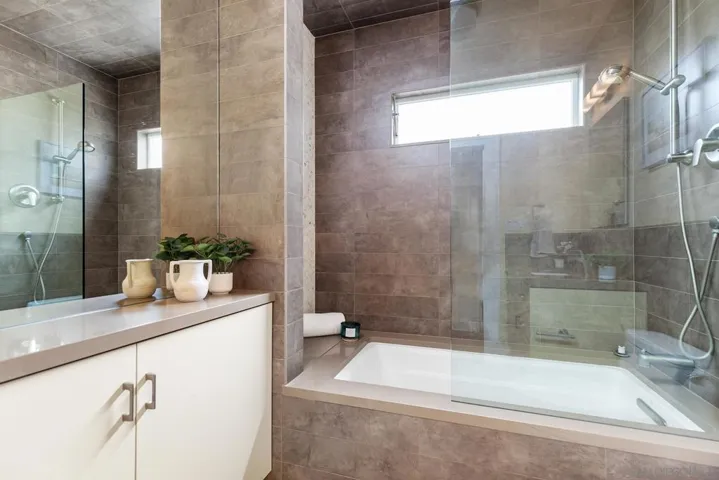 1405 Torrance, San Diego, California 92103