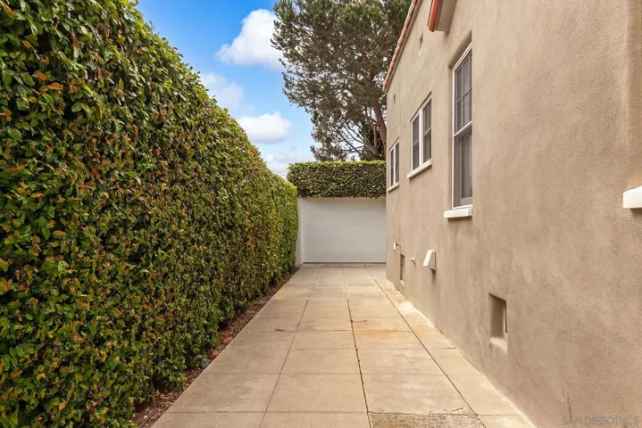 1405 Torrance, San Diego, California 92103