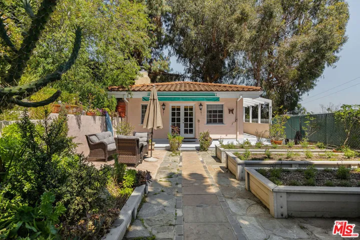 , Los Angeles, California 90069