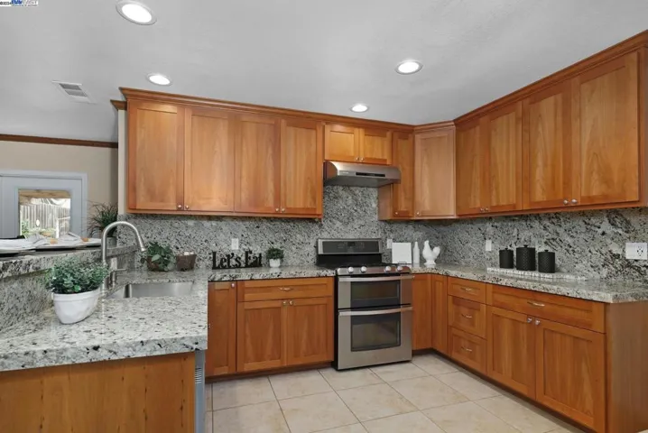 2594 Stanton Hill Rd, Castro Valley, California 94546