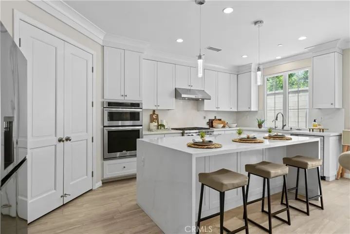 107 Chestnut Grv, Irvine, California 92620