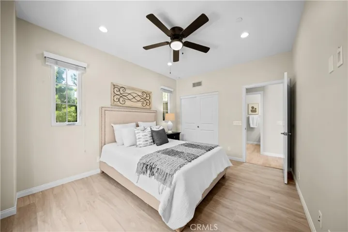 107 Chestnut Grv, Irvine, California 92620