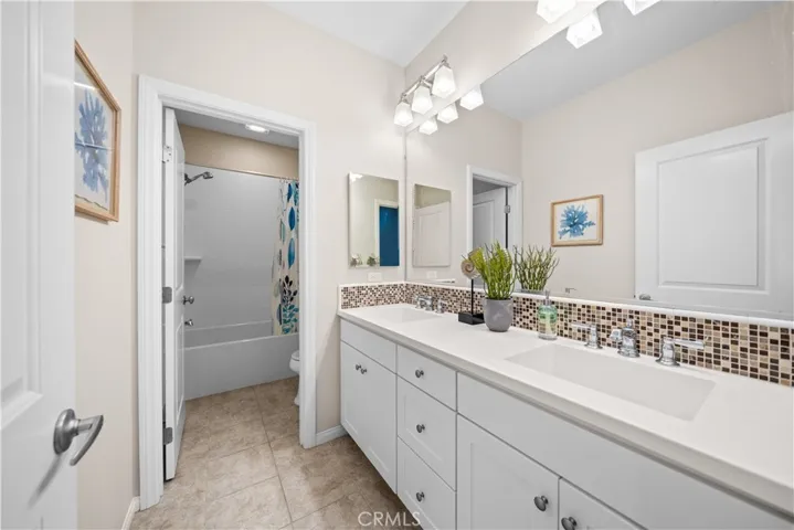 107 Chestnut Grv, Irvine, California 92620