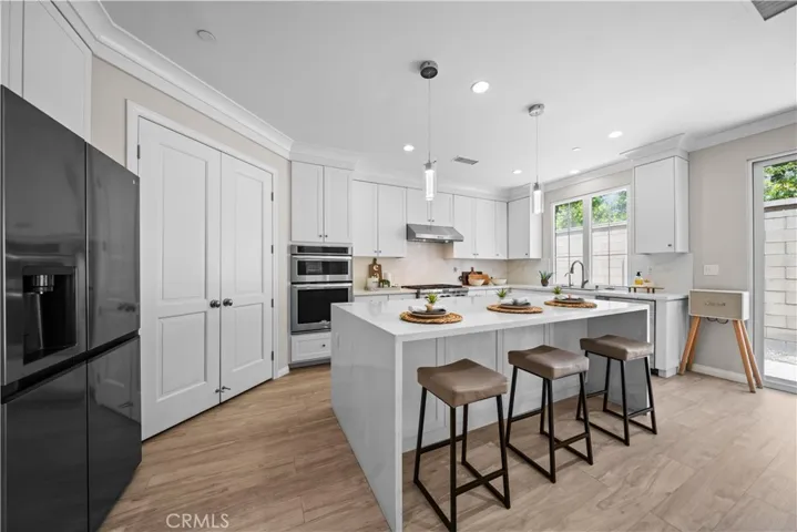 107 Chestnut Grv, Irvine, California 92620