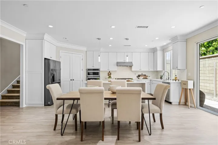 107 Chestnut Grv, Irvine, California 92620
