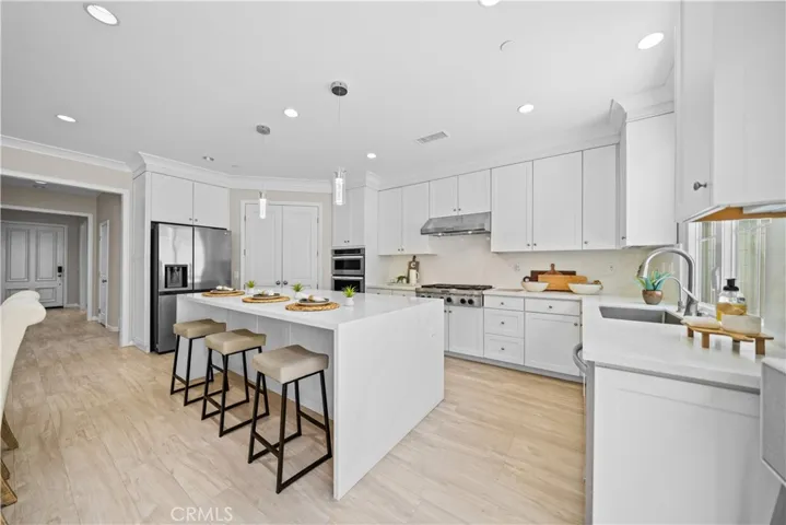 107 Chestnut Grv, Irvine, California 92620