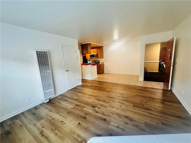 20327 Saticoy Street 203, Winnetka, California 91306