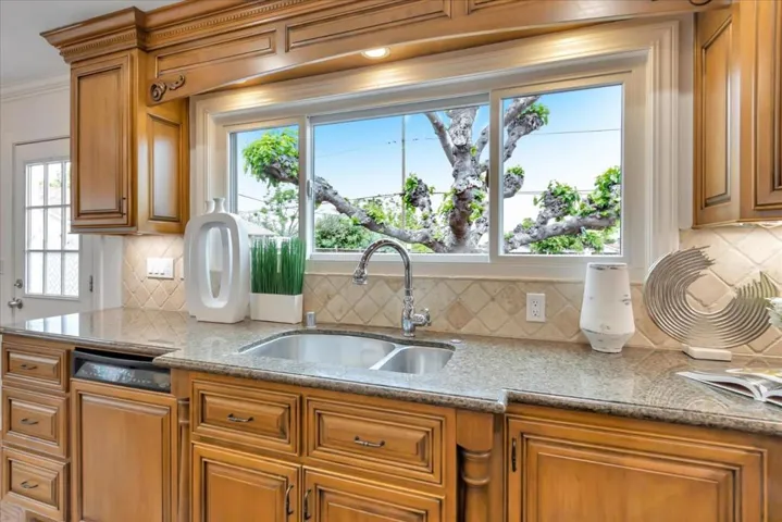 15111 Stratford Drive, San Jose, California 95124