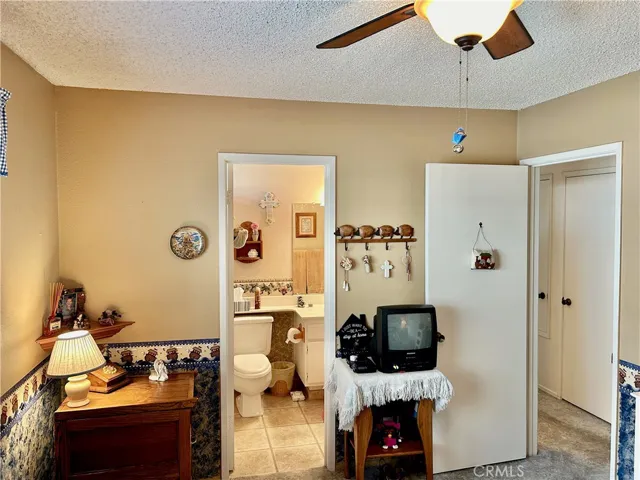Bathroom #1 connected to Bedroom #1