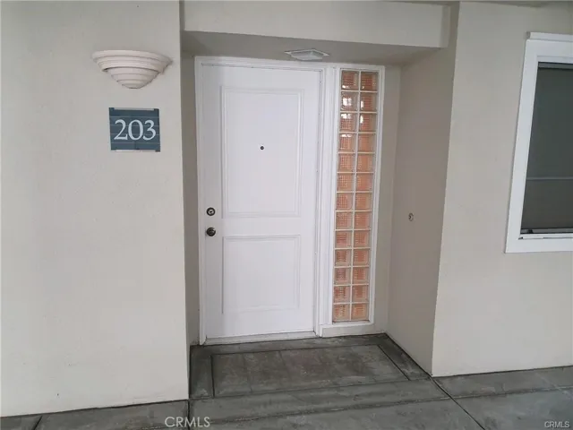 2243 Martin 203, Irvine, California 92612