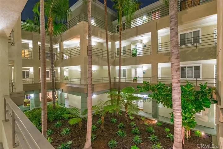 2243 Martin 203, Irvine, California 92612