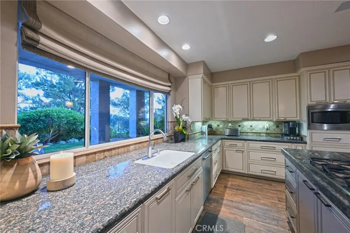 21800 Heatherwood Lane, Yorba Linda, California 92887