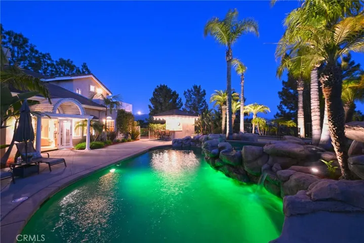 21800 Heatherwood Lane, Yorba Linda, California 92887