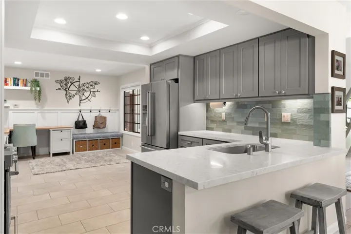 Upgraded kitchen with beautiful cabinets