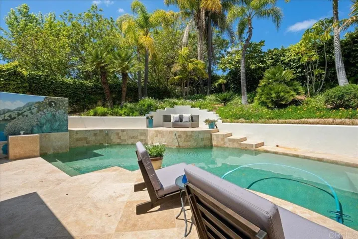 17122 Via De La Valle, Rancho Santa Fe, California 92067