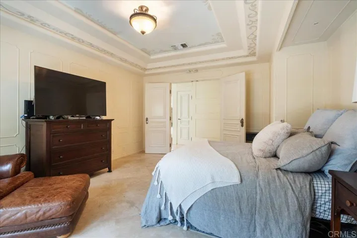 17122 Via De La Valle, Rancho Santa Fe, California 92067