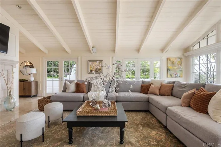 17122 Via De La Valle, Rancho Santa Fe, California 92067