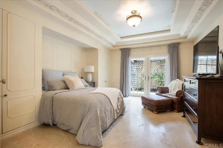 17122 Via De La Valle, Rancho Santa Fe, California 92067