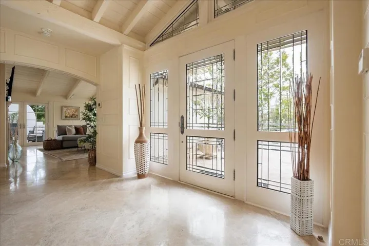 17122 Via De La Valle, Rancho Santa Fe, California 92067