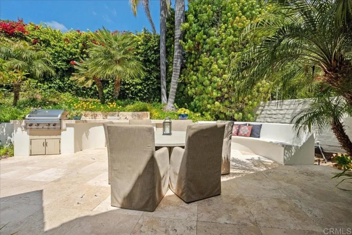 17122 Via De La Valle, Rancho Santa Fe, California 92067