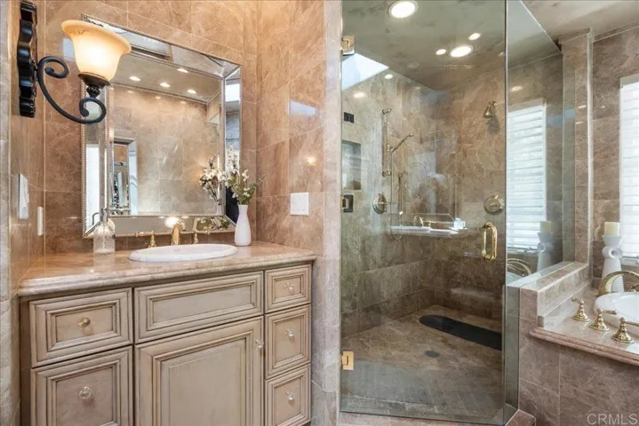 17122 Via De La Valle, Rancho Santa Fe, California 92067