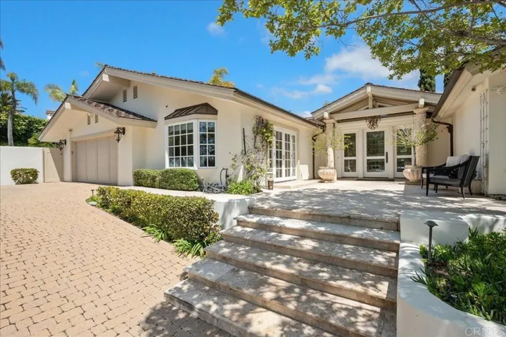 17122 Via De La Valle, Rancho Santa Fe, California 92067