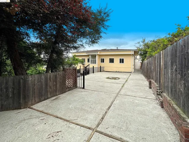 873 4th St, Rodeo, California 94572