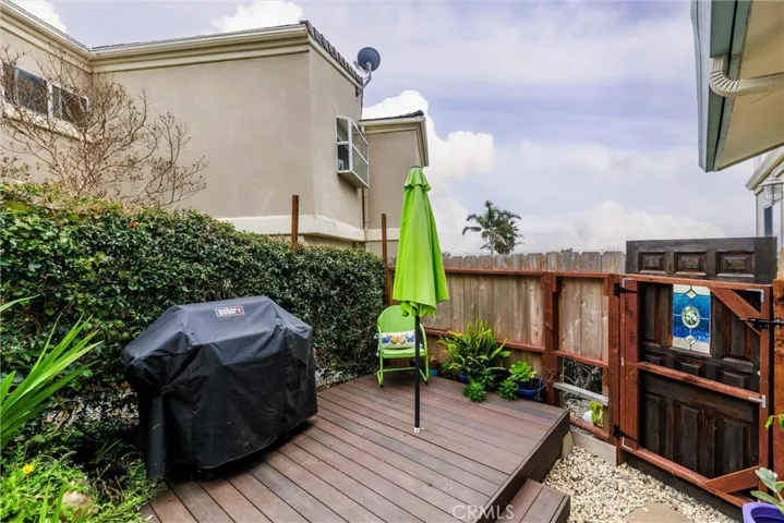 Side Back Patio