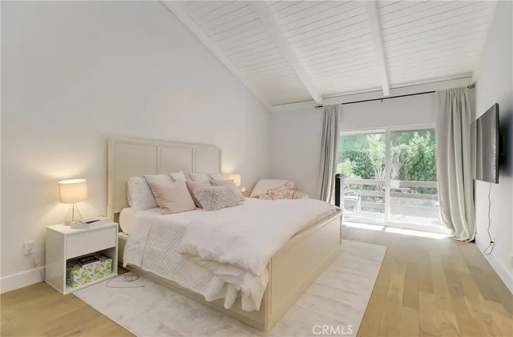 4834 Balboa Avenue B, Encino, California 91316