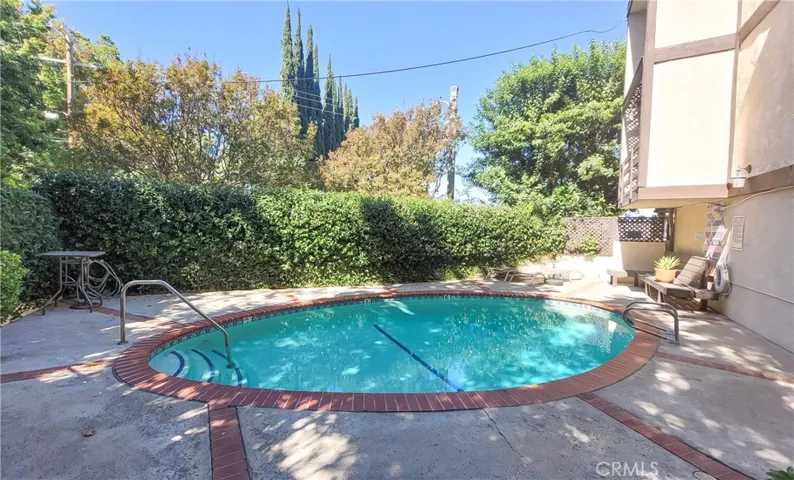 4834 Balboa Avenue B, Encino, California 91316